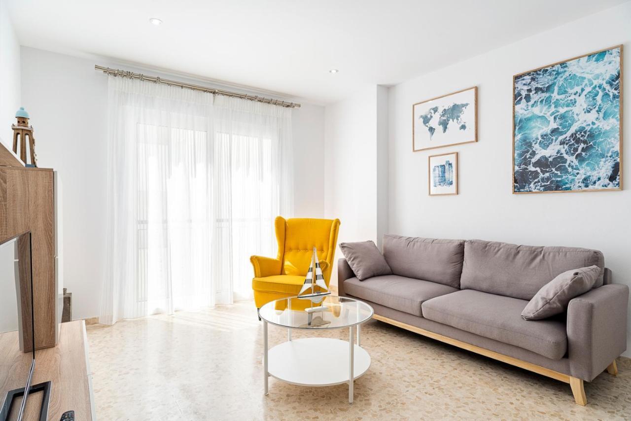 Piso Luminoso Y Muy Tranquilo Apartment โกนิล เด ลาฟรอนเตรา ภายนอก รูปภาพ