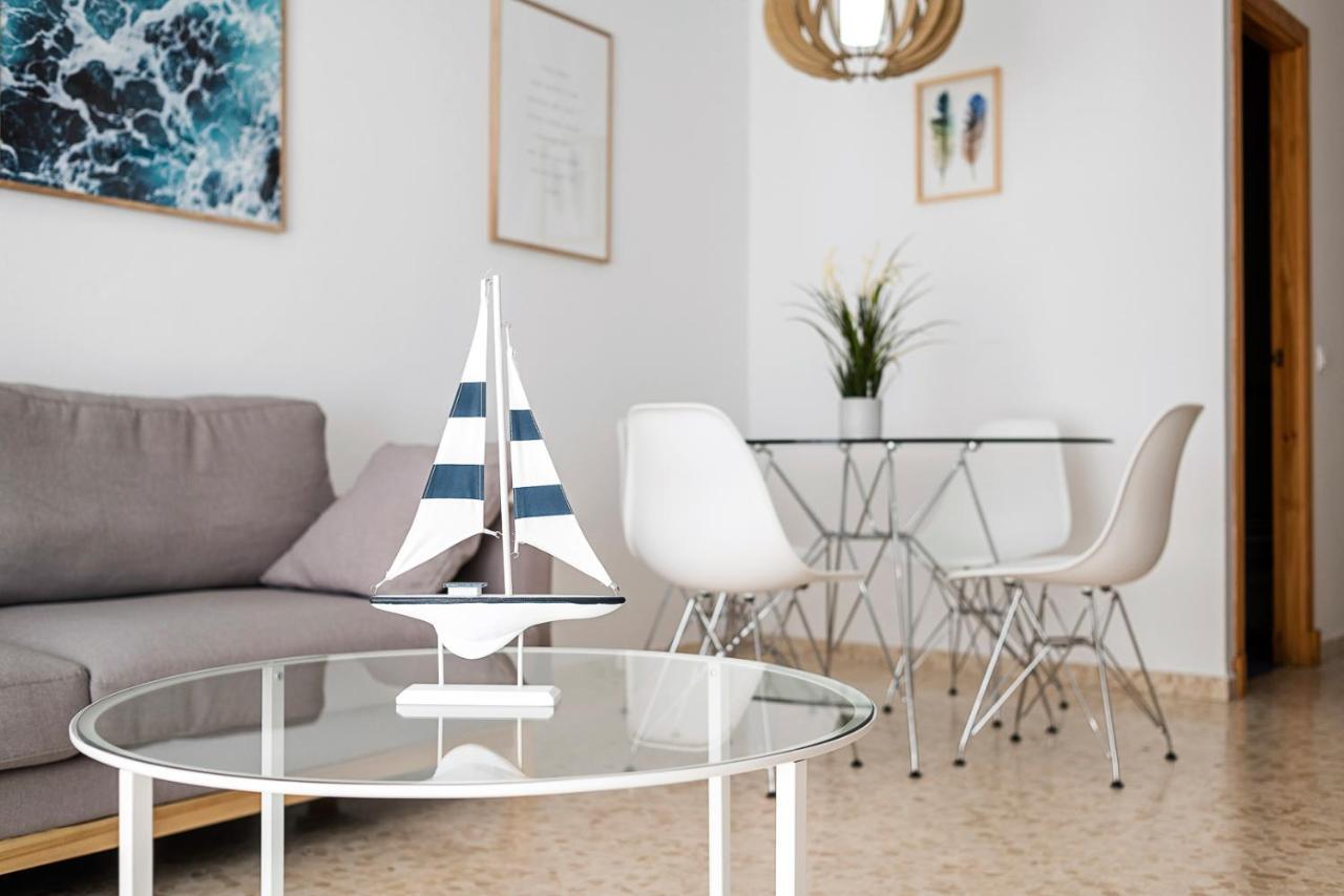 Piso Luminoso Y Muy Tranquilo Apartment โกนิล เด ลาฟรอนเตรา ภายนอก รูปภาพ